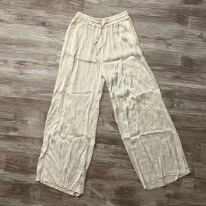 Silky satin white pants